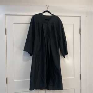 GRADUATION CAP AND GOWN JOSTENS